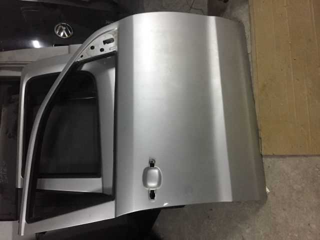 Volkswagen Amarok Çıkma Yedek Sag Ön Kapı